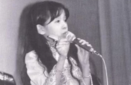 7位被家人“吸血”的明星，別人的父母是天使，他們的是吸血鬼