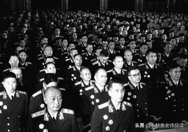 黃埔軍校出身開國將帥中獲元帥大將上將中將少將軍銜人數與名錄