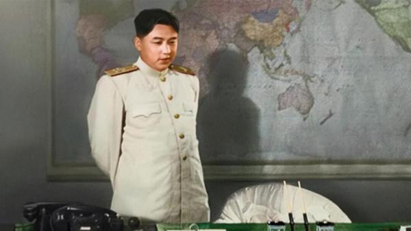 張蔚華服毒自盡數十年後,金日成找到其後人,饋贈二十捆人民幣 張蔚華服毒自盡數十年後,金日成找到其後人,饋贈二十捆人民幣