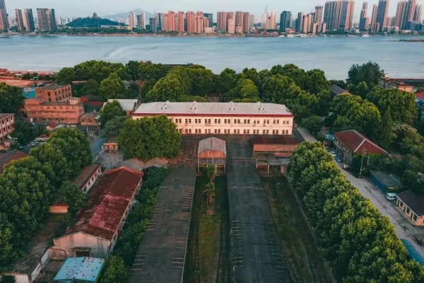 出站就是大海,下車就是滑雪場,中國十大最美火車站巡禮 出站就是大海,下車就是滑雪場,中國十大最美火車站巡禮