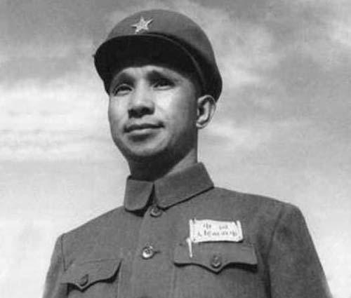 蔣介石的“交警大隊”有多強?粟裕調來八個炮兵連,輪番轟炸 蔣介石的“交警大隊”有多強?粟裕調來八個炮兵連,輪番轟炸