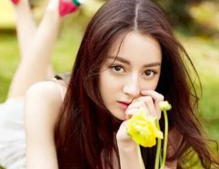 迪麗熱巴 多少男生心目中的女神 迪麗熱巴 多少男生心目中的女神