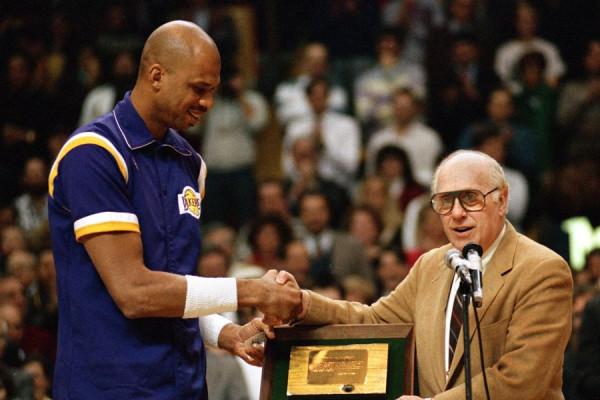 球星退役也分幾個檔次,有人巡演、有人交換球衣、有人默默消失 球星退役也分幾個檔次,有人巡演、有人交換球衣、有人默默消失