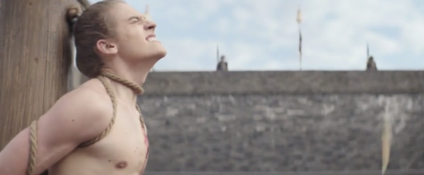 爛！首映日只有713萬票房，關曉彤新片慘敗，姜文也栽了個大跟頭