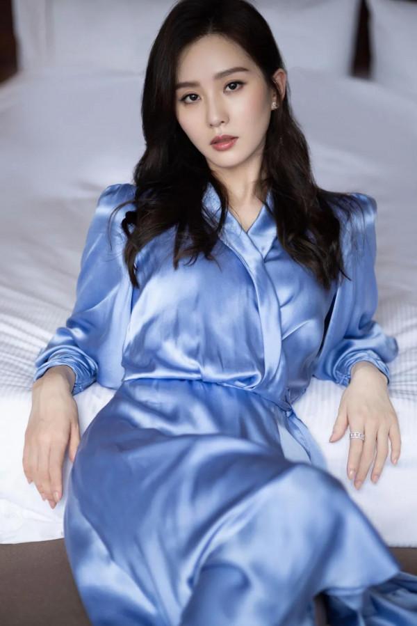 劉詩詩驚豔美圖