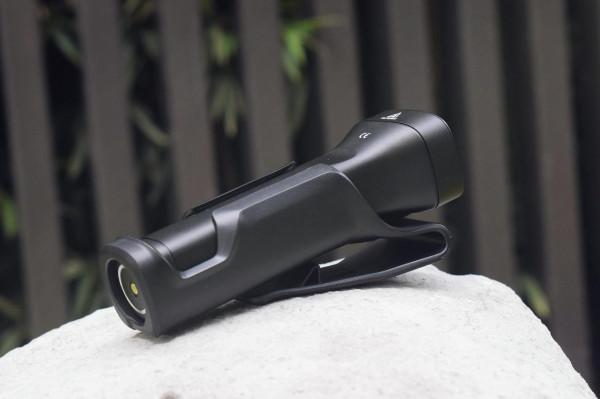 前途光明，照亮遠方！olight傲雷Archer方幕手電賞玩