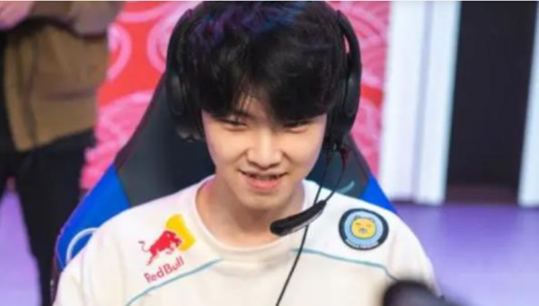 Chovy、小花生和尺帝組成三星戰艦，卻被韓網噴：都是刷子