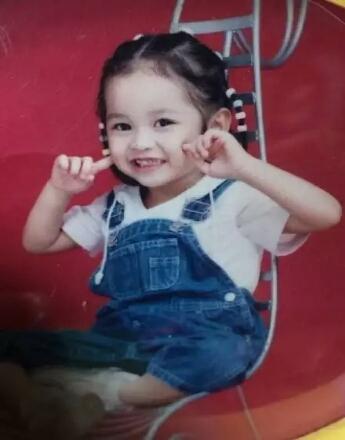 這6個明星明明是純天然，卻像極了整容臉，你看走眼幾個？