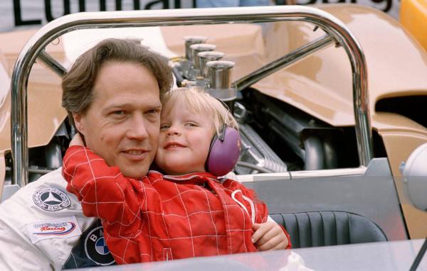 頭頂4個公爵爵位的英國貴族，不務正業去拍電影，與阿湯哥是朋友