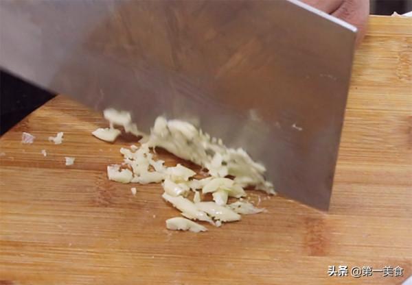 爽拌三絲最簡單又好吃的做法,大廚教你多加一步,色澤鮮豔又脆嫩 爽拌三絲最簡單又好吃的做法,大廚教你多加一步,色澤鮮豔又脆嫩