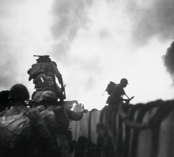 1950年,斯大林大發雷霆,原因竟是有人賣給中方低階飛機:米格9 1950年,斯大林大發雷霆,原因竟是有人賣給中方低階飛機:米格9