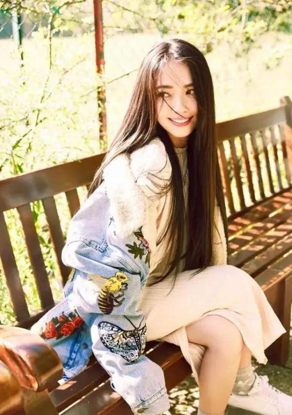 郭碧婷，貌美如花楚楚動人