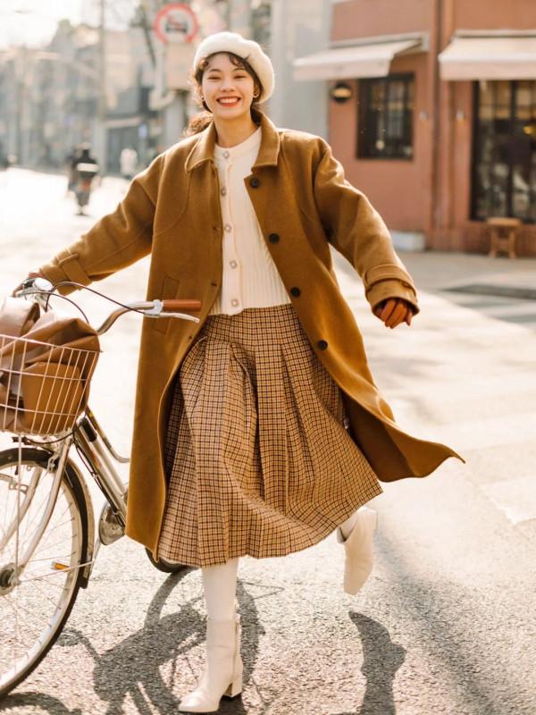 是時候穿厚外套了!秋冬照著這樣穿,時髦又好看 是時候穿厚外套了!秋冬照著這樣穿,時髦又好看