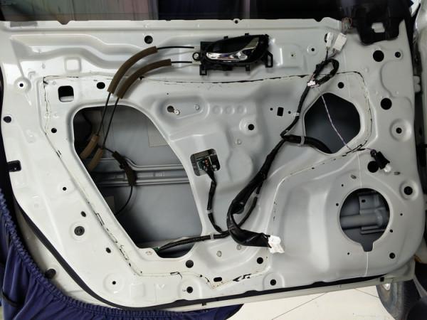 安靜生活 廈門靚車港日產奇駿汽車隔音改裝大白鯊