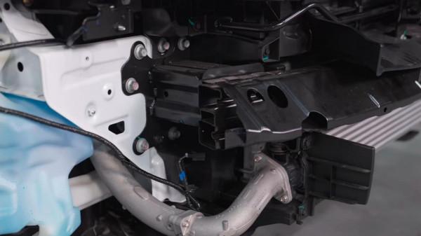 用料確實夠厚道!標緻4008對拆本田皓影 用料確實夠厚道!標緻4008對拆本田皓影