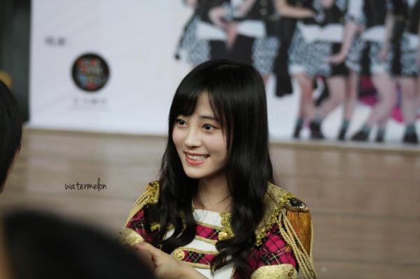 鞠婧禕握手會飯拍，現場照片