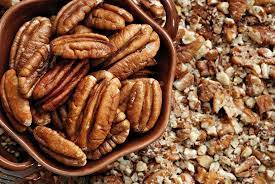 長了痘痘，這三大食物要少吃，但是這幾類要多吃