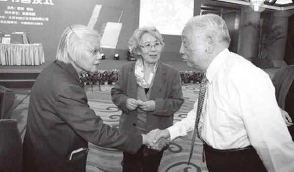 毛主席表侄孫女王海容：看望李敏時被孔冬梅叫阿姨，李敏：叫姐姐