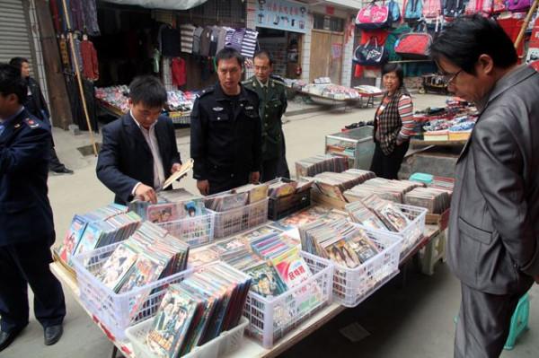 夏西偉:5歲時被生父家暴,落下終生殘疾,靠貼膜買下一套房 夏西偉:5歲時被生父家暴,落下終生殘疾,靠貼膜買下一套房