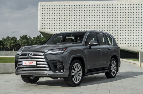 豐田開啟全域性電動化，豐田章男正式“食言”，是真扛不住了？