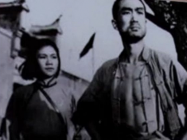 1936年，十歲孩童自稱走過長征，毛主席問誰能證明，他回答：賀龍