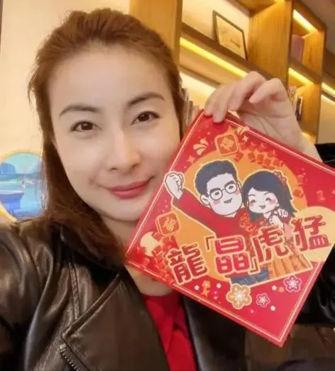 5位明星拜年狀態：姚明發福顯滄桑，李玉剛在農村直播，沈騰減肥
