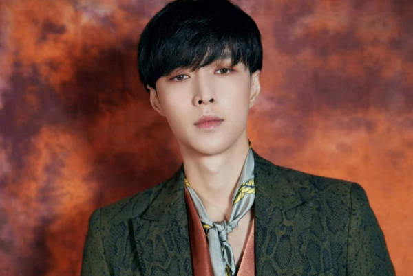 張藝興參加長江商學院的面試，眾人好奇：高中畢業也能讀MBA？