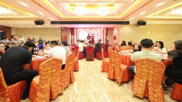 海南華潯&;飾界優聯會“雙福相連 喜事連連”中秋聯誼晚宴圓滿舉行 海南華潯&;飾界優聯會“雙福相連 喜事連連”中秋聯誼晚宴圓滿舉行