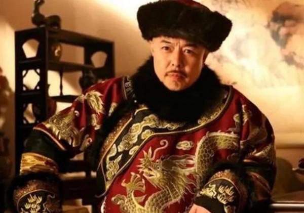 康熙帝有24個兒子,為何要轉位給已經45歲“高齡”的雍正? 康熙帝有24個兒子,為何要轉位給已經45歲“高齡”的雍正?