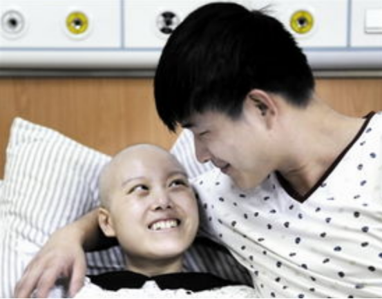 7年前，那個明知女友患癌將死、卻執意結婚的男孩，後來怎樣了？