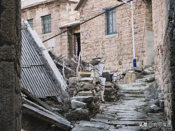 博山附近的大山深處,有個國家級古村落,巷道狹窄,石頭民居眾多 博山附近的大山深處,有個國家級古村落,巷道狹窄,石頭民居眾多