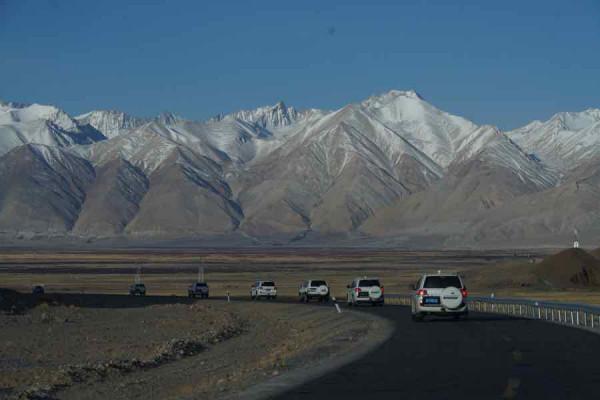 從高原紅柳灘到現代化城鎮——獅泉河鎮的成長