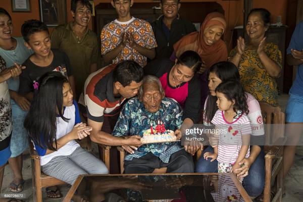 印尼長壽老人146歲，斷食離開，他說：相對孤獨，死亡不算什麼