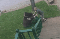 花3千塊買個倉庫，第二天咋就躺賺了4500萬？