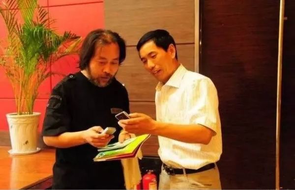 《編花籃》因署名起糾紛，作者怒討著作權，究竟誰該享有民歌版權