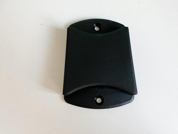 打造清爽的膝上型電腦桌面，只需用幾個小物件