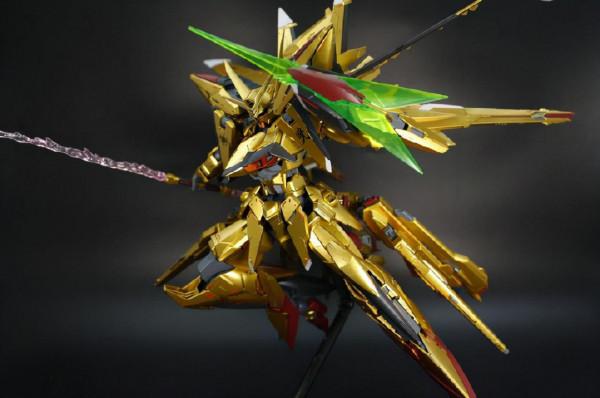 拂曉高達配色天蝕高達模型