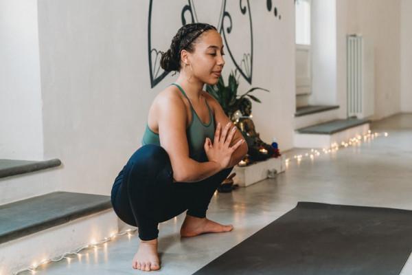 在家練瑜伽，這十個姿勢最適合，來看看你該怎麼練