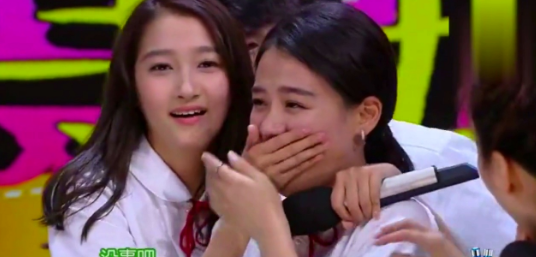 關曉彤歷險記,最至暗時刻,萬幸與頂流鹿晗談了一場“正確”戀愛 關曉彤歷險記,最至暗時刻,萬幸與頂流鹿晗談了一場“正確”戀愛