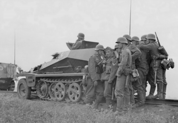 蘇德戰爭初期的反擊命令，防禦尚且力有不逮，為何突然要求反擊？