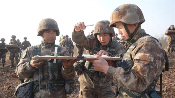 口令：&OpenCurlyDoubleQuote;臨汾旅&rdquo;軍體骨幹！回令：猛狠拼犟！