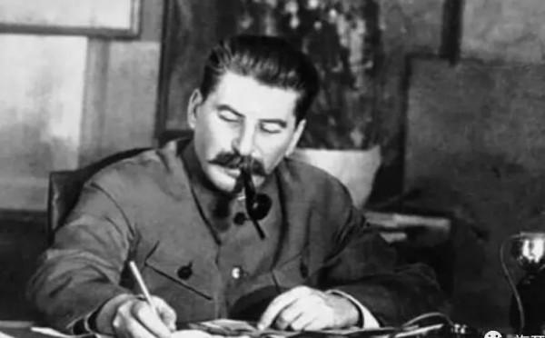 抗美援朝中,彭德懷為何乘勝收兵?斯大林:天才軍事家 抗美援朝中,彭德懷為何乘勝收兵?斯大林:天才軍事家