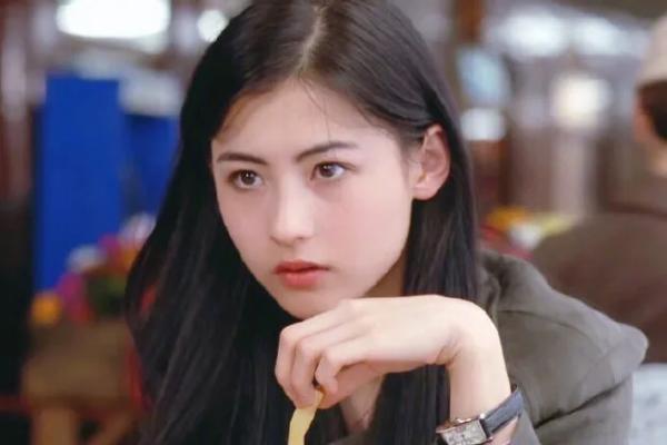 她們明明那麼美為啥還記不住臉？普通人應如何提升自己的辨識度？