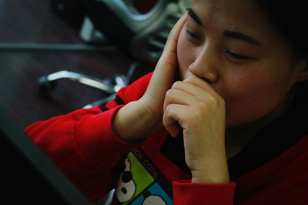 喉嚨裡經常有痰,吐不完,怎麼回事?要是嚥下去了,會有事嗎? 喉嚨裡經常有痰,吐不完,怎麼回事?要是嚥下去了,會有事嗎?