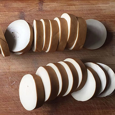 翻山越嶺只為這道鵪鶉蛋滷“素雞”