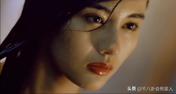 10位風情美人20年前後對比,有人臉垮了,有人優雅老去,變化太大 10位風情美人20年前後對比,有人臉垮了,有人優雅老去,變化太大