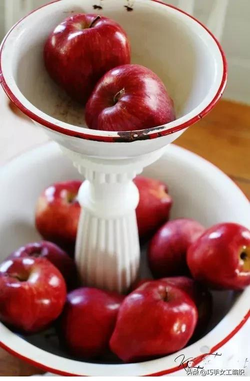 把廢舊的盤子碟子用這個方法摞起來，沒想到收納太強大了