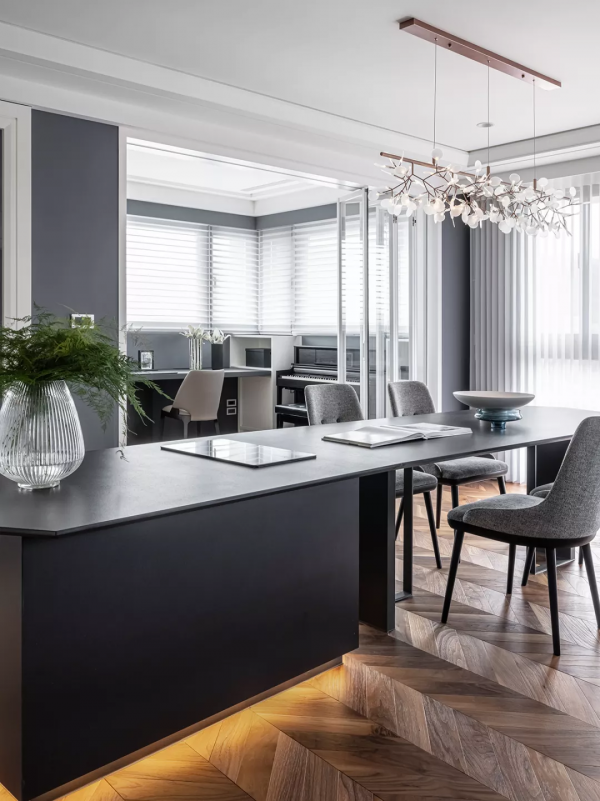 152m²現代美式,典雅中帶著淡淡的奢華與溫馨 152m²現代美式,典雅中帶著淡淡的奢華與溫馨