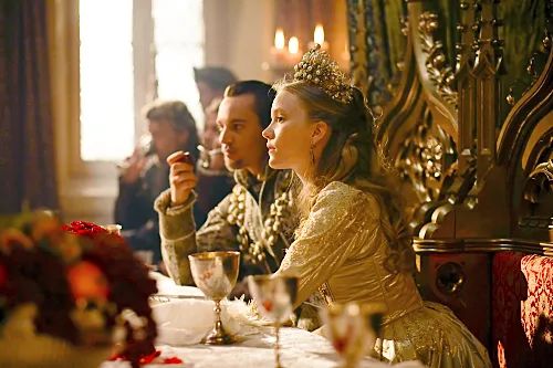 越純越真越柔軟，世人怎能不愛她？