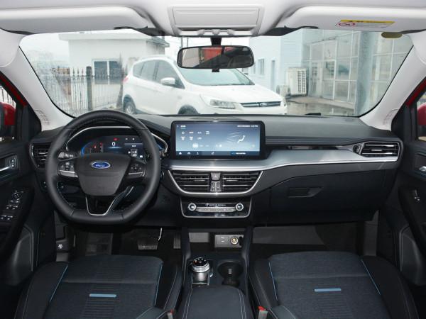 10萬買家庭轎車?卡羅拉和福克斯Active對比?誰才是價效比之選? 10萬買家庭轎車?卡羅拉和福克斯Active對比?誰才是價效比之選?